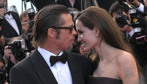 Angelina Jolie incinta foto