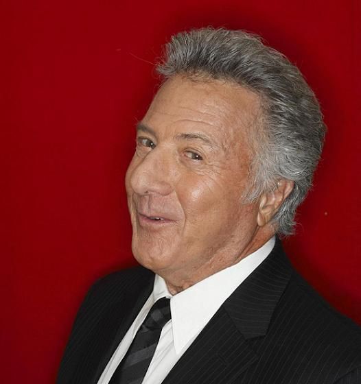 Dustin Hoffman eroe: salva la vita a un giovane colpito da infarto