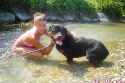 Giulia Calcaterra con il suo cane