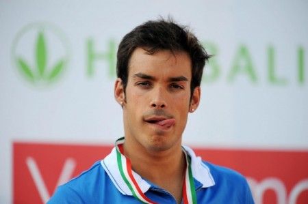 Luca Marin dopo la Pellegrini paparazzato con una nuova fiamma a Ibiza