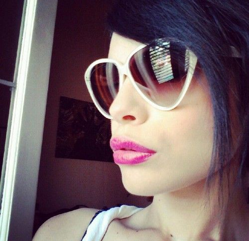 claudia casciaro con gli occhiali di sole