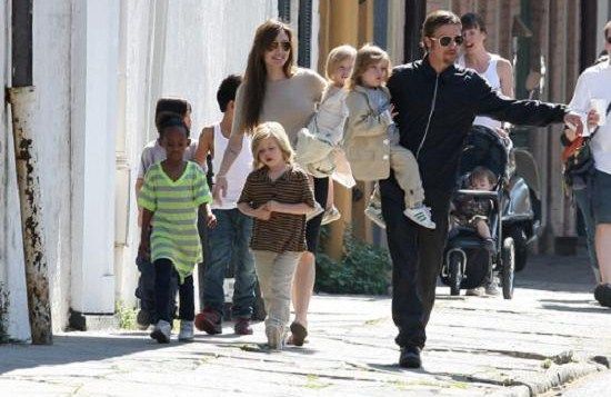 famiglia jolie pitt