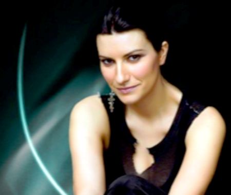 Laura Pausini non pensa al matrimonio e ai figli: 