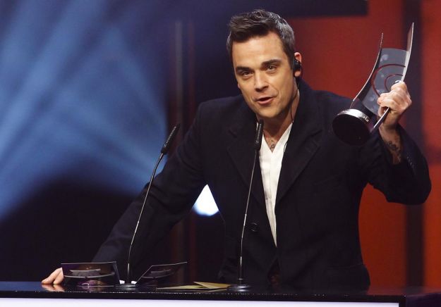 robbie williams farebbe amore con brad pitt