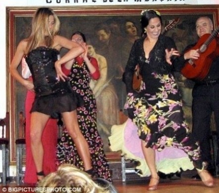 Jennifer Aniston provocante ballerina di flamenco
