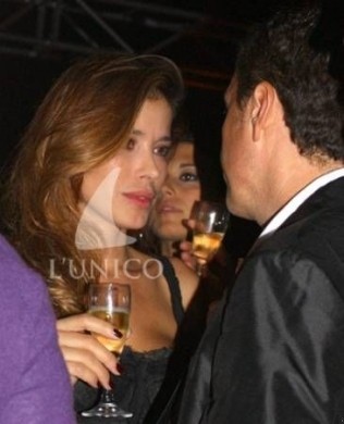 Aida Yespica flirt con Teo Mammucari 