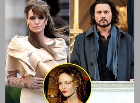Johnny Depp ed Angleina Jolie in The tourist