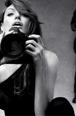 Angelina Jolie in versione fotografa