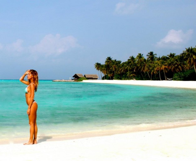 Belen Rodriguez alle Maldive