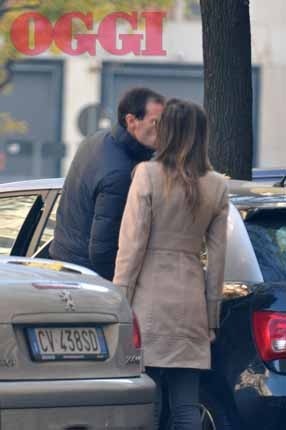 Massimiliano Allegri bacia la Patrizi