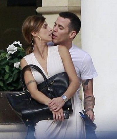 Elisabetta Canalis e Steve-O, le foto dei primi baci