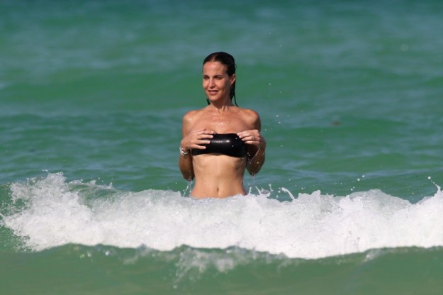 Adriana Fossa a Miami beach
