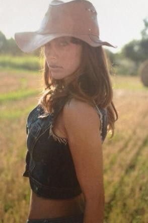 Melita Toniolo con il cappello
