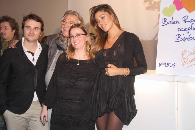 Belen Rodriguez incinta a Pitti Bimbo