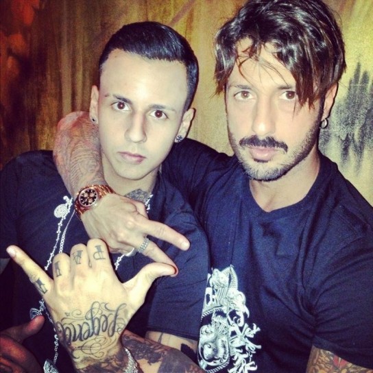 Fabrizio Corona con un amico