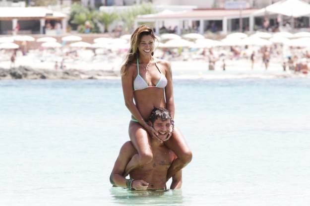 Belen e Stefano al mare