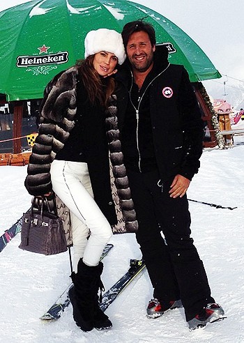 Claudia Galanti e Arnaud Mimran sugli sci a St. Moritz
