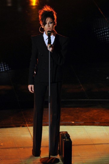 Look mascolino per Sanremo 2011
