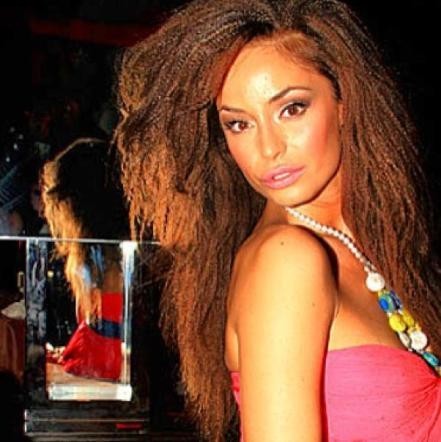 Raffaella Fico con acconciatura leonina