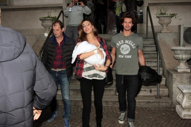 Belen, Stefano e Santiago lasciano la clinica