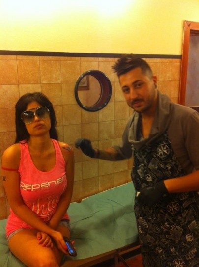 La showgirl dal tatuatore