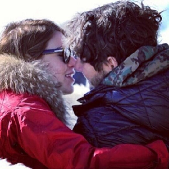 Un altro bacio per la coppia vip