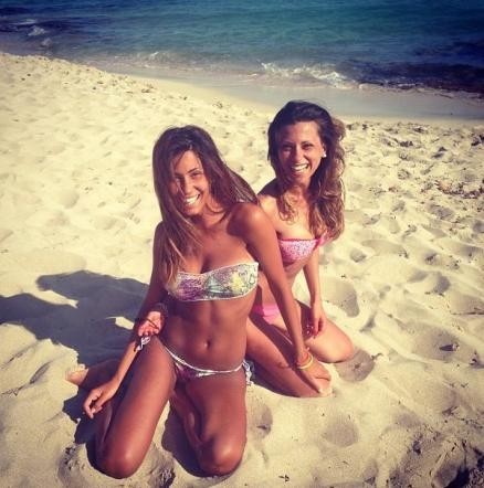 L'ex velina in spiaggia