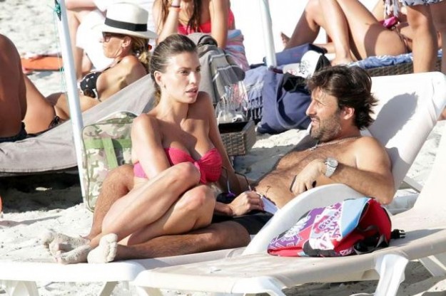 La coppia vip in vacanza a Formentera