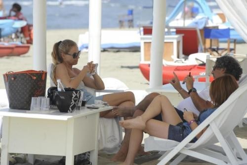 Chiacchere sulle sdraio per Federica
