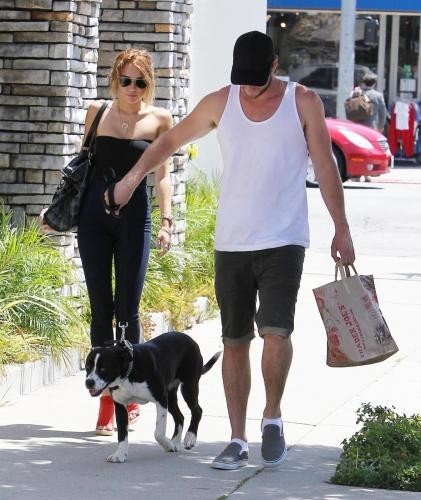 Miley e Liam con il cane