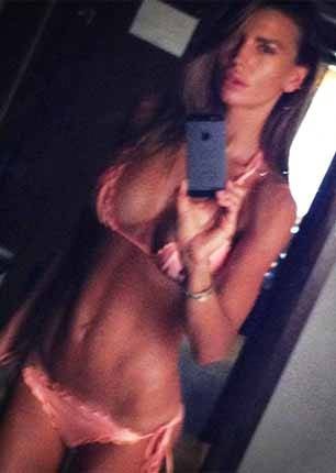 La mamma vip in bikini su Instagram
