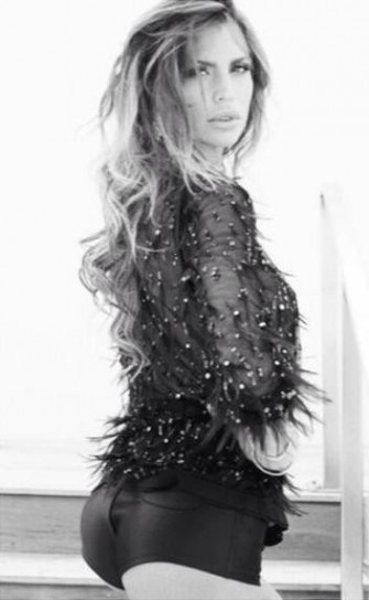 Look sensuale per la Galanti