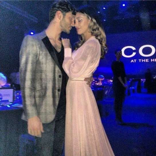 Belen e Stefano innamorati e romantici su Instagram