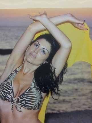 L'attrice pugliese in bikini