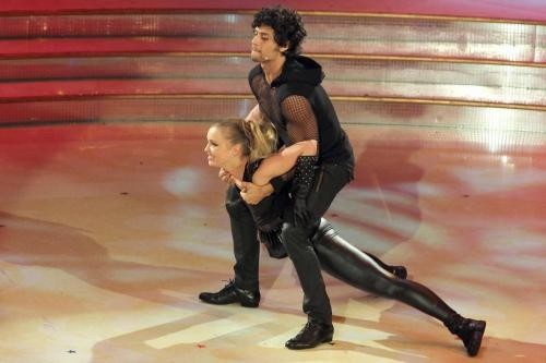 I due piccioncini ballano in diretta tv
