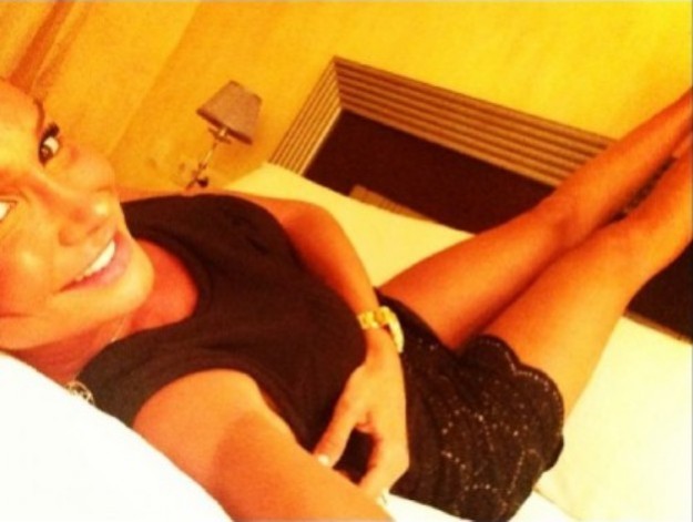 L'ex soubrette sorridente su Instagram