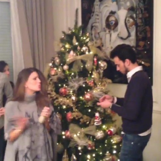 Claudia Galanti prepara l'albero