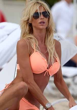 Victoria Silvstedt esplosiva al mare