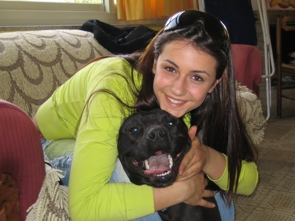 La tronista con il suo cane