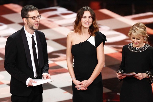 Kasia Smutniak incinta con il pancino