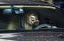 Jennifer Aniston guida una Bentley